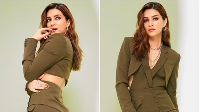 Kriti Sanon in mini blazer dress with waist cut-outs promotes Hum Do Humare Do, all pics (Instagram/@kritisanon) Kriti Sanon in mini blazer dress with waist cut-outs promotes Hum Do Humare Do, all pics (Instagram/@kritisanon)
