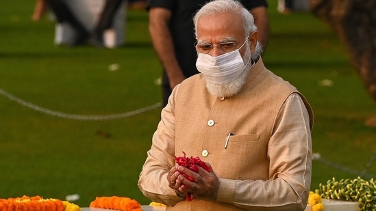 October 2 marks the 152nd birth anniversary of Mahatma Gandhi and the 117th birth anniversary of former Prime Minister Lal Bahadur Shastri.(AFP)