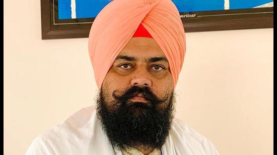 Ravinder Cheema of a Punjab village says drug menace is rampant in his Amritsar abode, but police do not act against smuggling; the government must act immediately, he adds. (HT Photo)