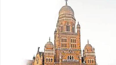 BJP aims to wrest control of BMC, which has been Shiv Sena’s source of clout and resources for three decades, and set the stage for the Thackeray-led Maharashtra government’s defeat or collapse. (HT FILE)