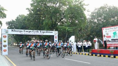 The cycle expedition, flagged off by General Officer Commanding Lt Gen NS Raja Subramani on Sunday, will culminate at National War Memorial, New Delhi, on October 6. (HT PHOTO) The cycle expedition, flagged off by General Officer Commanding Lt Gen NS Raja Subramani on Sunday, will culminate at National War Memorial, New Delhi, on October 6. (HT PHOTO)