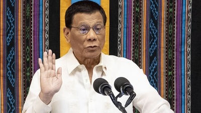 Rodrigo Duterte, 76, said on Saturday he was retiring from politics , a surprise move that fuelled speculation he was clearing the way for a presidential run by his daughter. (AFP) Rodrigo Duterte, 76, said on Saturday he was retiring from politics , a surprise move that fuelled speculation he was clearing the way for a presidential run by his daughter. (AFP)