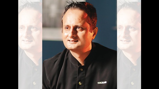 When it comes to momos and dim sum, chef Vikramjit Roy says that the trick is to respect the genre while tweaking the dumpling When it comes to momos and dim sum, chef Vikramjit Roy says that the trick is to respect the genre while tweaking the dumpling