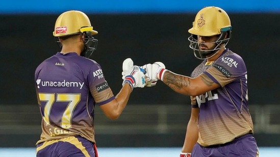 Gill and Nitish Rana stitched an important 55-run stand to take KKR closer to victory.(BCCI/IPL)