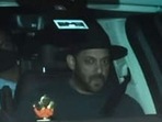 Salman Khan reached Mannat hours after Shah Rukh Khan's son Aryan Khan was arrested by NCB. Salman Khan reached Mannat hours after Shah Rukh Khan's son Aryan Khan was arrested by NCB.