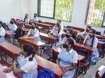 Maharashtra schools reopen: Thane collector, mayor go down memory lane