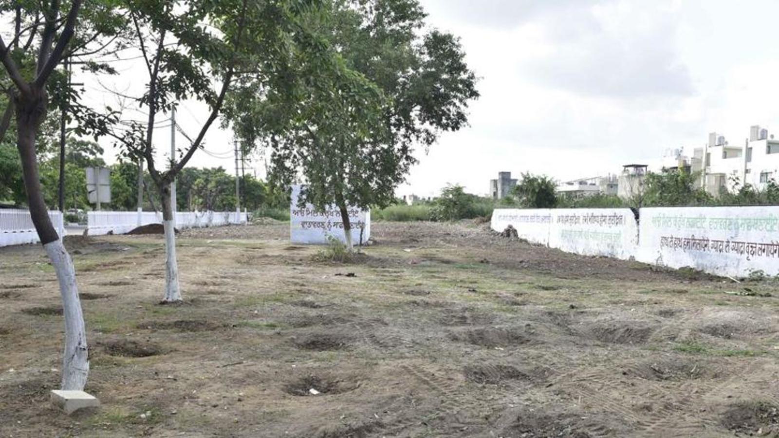 Eauction of prime site at Model Town Extension BJP leaders accuse Ludhiana Improvement Trust
