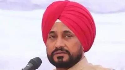Punjab CM Charanjit Singh Channi’s helicopter could not feasibly land in Lakhimpur Kheri due to the prevailing situation, UP told the state. (HT Photo) Punjab CM Charanjit Singh Channi’s helicopter could not feasibly land in Lakhimpur Kheri due to the prevailing situation, UP told the state. (HT Photo)