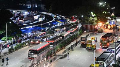 According to Bengaluru police, the first violation of rule will attract ₹500 fine, while the fine for the second violation will be ₹1,000. According to Bengaluru police, the first violation of rule will attract ₹500 fine, while the fine for the second violation will be ₹1,000.