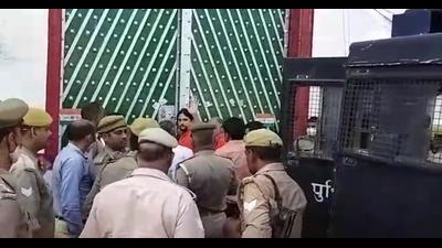 The three accused in Mahant Narendra Giri murder case being taken back to Naini central jail by CBI officials on Monday. (HT Photo) The three accused in Mahant Narendra Giri murder case being taken back to Naini central jail by CBI officials on Monday. (HT Photo)