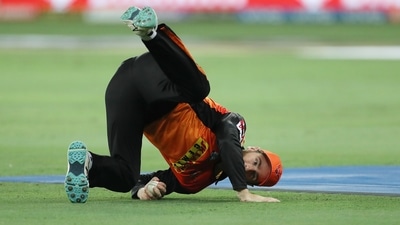 UAE, Oct 03 (ANI): Kane Williamson captain of Sunrisers Hyderabad take the catch to dismiss Venkatesh Iyer of Kolkata Knight Riders during the IPL match between the Kolkata Knight Riders and the Sunrisers Hyderabad at the Dubai International Stadium in Dubai on Sunday. (ANI Photo) (ANI) UAE, Oct 03 (ANI): Kane Williamson captain of Sunrisers Hyderabad take the catch to dismiss Venkatesh Iyer of Kolkata Knight Riders during the IPL match between the Kolkata Knight Riders and the Sunrisers Hyderabad at the Dubai International Stadium in Dubai on Sunday. (ANI Photo) (ANI)