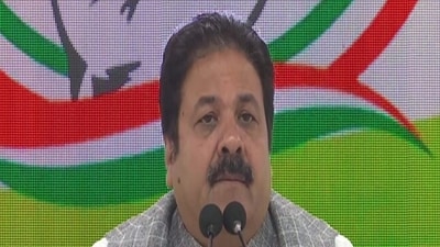 Congress leader Rajiv Shukla today addressed the media and demanded the immediate release of Priyanka Gandhi Vadra who was detained earlier in the day. (ANI) Congress leader Rajiv Shukla today addressed the media and demanded the immediate release of Priyanka Gandhi Vadra who was detained earlier in the day. (ANI)