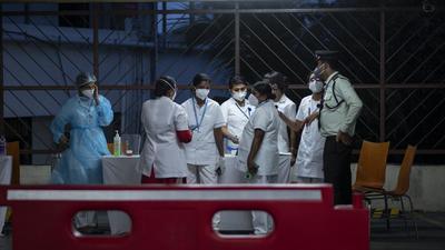 Kerala reported 8850 Covid-19 new cases on Monday after 128,736 samples were tested with a test positivity rate of 11.82%. (AP) Kerala reported 8850 Covid-19 new cases on Monday after 128,736 samples were tested with a test positivity rate of 11.82%. (AP)