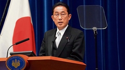 Fumio Kishida was formally elected by parliament earlier Monday to replace Yoshihide Suga, who resigned after only one year in office. (Bloomberg) Fumio Kishida was formally elected by parliament earlier Monday to replace Yoshihide Suga, who resigned after only one year in office. (Bloomberg)