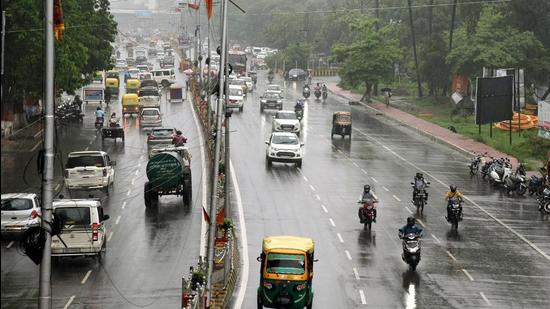 Widespread Rain Likely In East And South Peninsular India Till Oct 6 ...