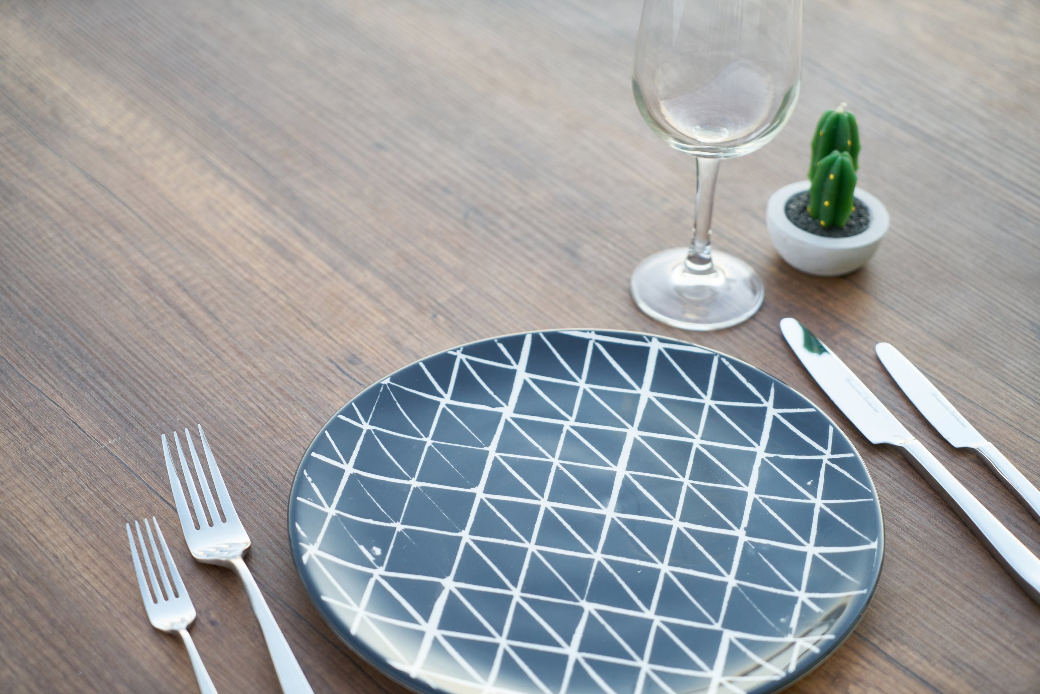If you are someone who is in a habit of skipping meals, you should avoid it. Find out why. (Pexels)