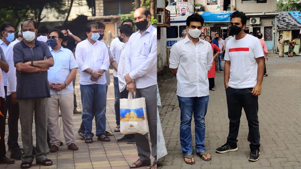 Taarak Mehta Ka Ooltah Chashmah actors and creator at Ghanshyam Nayak's funeral.&nbsp;