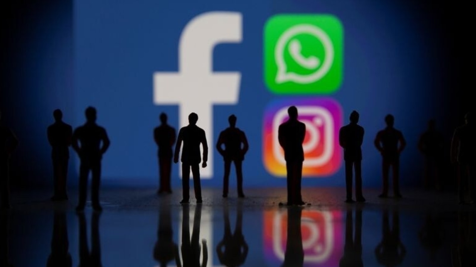 Facebook, Instagram and WhatsApp working again after global outage