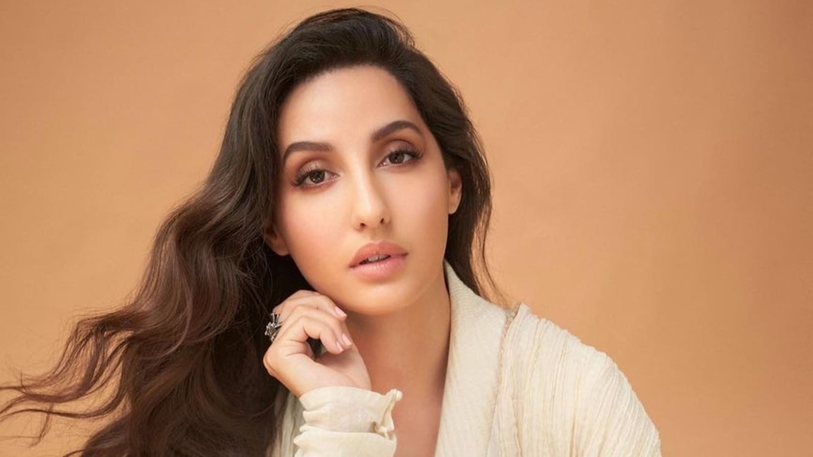 Nora Fatehi recalls working as waitress in her teenage years, calls the job  &amp;#39;very difficult&amp;#39; | Bollywood - Hindustan Times