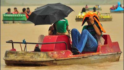 In the next three days, maximum temperature will remain around 34°C while minimum temperature will remain between 23°C and 24°C in Chandigarh. (HT File Photo)