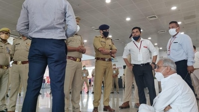 “I came to Lucknow to proceed to meet Priyanka Gandhi ji at Sitapur. But I am not being allowed to leave the airport,” Congress leader Bhupesh Baghel told reporters “I came to Lucknow to proceed to meet Priyanka Gandhi ji at Sitapur. But I am not being allowed to leave the airport,” Congress leader Bhupesh Baghel told reporters 