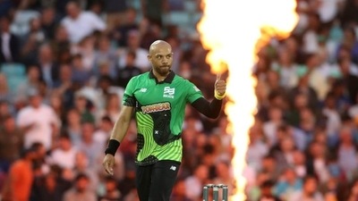 FILE PHOTO: Cricket - The Hundred Eliminator - Men - Southern Brave v Trent Rockets - Kia Oval, London, Britain - August 20, 2021 Southern Brave's Tymal Mills  during the match  Action Images/Peter Cziborra (Action Images)
