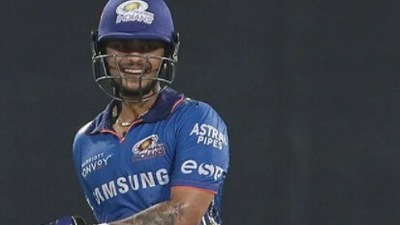 After Rohit's departure, Kishan took the initiative and blasted 50 off the next 18 balls to get his first 50 of the season and guide MI to an 8-wicket win with 70 balls to spare. (BCCI/IPL)