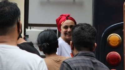 Rani Mukerji greeted her team members with a smile as she arrived at the shoot location. Rani Mukerji greeted her team members with a smile as she arrived at the shoot location. 