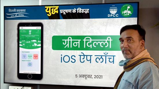 Delhi environment minister Gopal Rai at the launch of the advanced green war room and Green Delhi app at Delhi Secretariat, on Tuesday. (Arvind Yadav/HT PHOTO)
