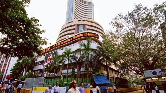 Sensex gains 446 points to end day at 59,744.88; Nifty closes in green at 17,823.90(File Photo) Sensex gains 446 points to end day at 59,744.88; Nifty closes in green at 17,823.90(File Photo)