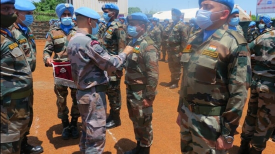 UNMISS force commander, Lt Gen Shailesh Tinaikar of the Indian Army, lauded the Indian battalion for successfully completing its tour of duty. (https://peacekeeping.un.org) UNMISS force commander, Lt Gen Shailesh Tinaikar of the Indian Army, lauded the Indian battalion for successfully completing its tour of duty. (https://peacekeeping.un.org)