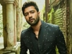 Vicky Kaushal sets dapper vibes in black ensemble. Pics inside