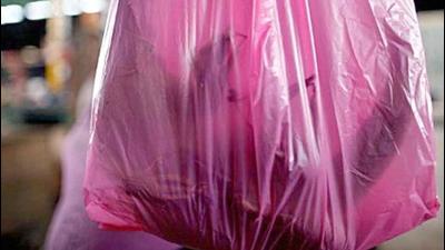 Ludhiana MC employees are also showing resistance in continuing the drive against plastic suspecting “punishment posting” after MC secretary Jasdev Sekhon was transferred from the city on August 6 allegedly due to political interference. (HT File/ Representational image)