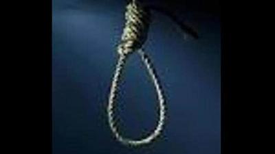 A 50-year-old Ludhiana farmer, who was ‘upset’ over Lakhimpur Kheri violence, allegedly ended his life by hanging himself from a tree. (Representative photo)