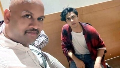 Reports said KP Gosavi, the man in this viral photo, is a private detective and was accused of job fraud. He used to run the KPG Dream Solutions and reportedly duped many youngsters with job promises. (ANI Photo) (ANI)