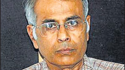 Special UAPA judge in Pune will decide in a week’s time whether the Narendra Dabholkar (in pic) trial is to be held at the district court premises or Yerawada central jail as per Covid situation. (HT FILE) Special UAPA judge in Pune will decide in a week’s time whether the Narendra Dabholkar (in pic) trial is to be held at the district court premises or Yerawada central jail as per Covid situation. (HT FILE)