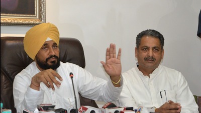 Punjab chief minister Charanjit Singh Channi with one of his cabinet colleagues. The CM recently took a helicopter flight to Malwa to see the damage caused to cotton crop in the region.
