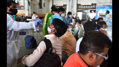 Mumbai reported above 600 Covid-19 cases (624 infections) on Wednesday over 80 days after 619 infections were reported on July 14. (Satish Bate/HT PHOTO) Mumbai reported above 600 Covid-19 cases (624 infections) on Wednesday over 80 days after 619 infections were reported on July 14. (Satish Bate/HT PHOTO)