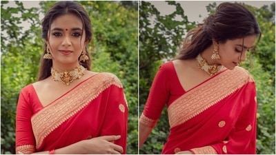 Keerthy Suresh in beautiful red Banarasi saree shows how to deck up for festive season (Instagram/@keerthysuresh) Keerthy Suresh in beautiful red Banarasi saree shows how to deck up for festive season (Instagram/@keerthysuresh)