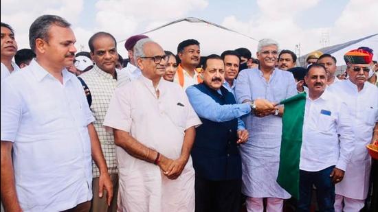 Dr Jitendra Singh said that the water technologies of CSIR from source finding to water treatment will benefit millions of people across the country. (Photo Source-PIB)