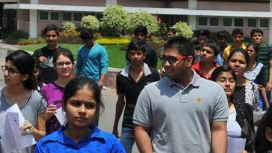 JEE Mains Result 2021: Five candidates score perfect 100 percentile in Paper 2(HT file) JEE Mains Result 2021: Five candidates score perfect 100 percentile in Paper 2(HT file)