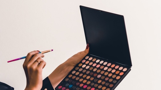 Helps makeup apply easier: Makeup artists and beauty influencers often share videos of shaving their face prior to their makeup for easier makeup application.(Unsplash)