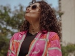 Taapsee Pannu giving a sexy knotted twist to floral twill rayon shirt is a mood(Instagram/taapsee) Taapsee Pannu giving a sexy knotted twist to floral twill rayon shirt is a mood(Instagram/taapsee)