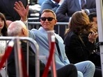 Daniel Craig waves to the crowd during a ceremony.(Chris Pizzello/Invision/AP)