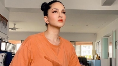 She teamed it with a pair of ankle length panelled joggers that came with functional side button placket at the bottom rib hem and featured two side pockets on either leg. (Instagram/sunnyleone) She teamed it with a pair of ankle length panelled joggers that came with functional side button placket at the bottom rib hem and featured two side pockets on either leg. (Instagram/sunnyleone)