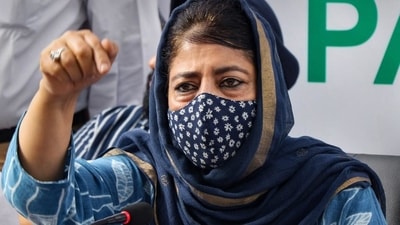 Mehbooba Mufti condemned the attacks on the teachers (HT File) Mehbooba Mufti condemned the attacks on the teachers (HT File)