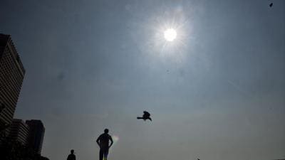 The mercury in Mumbai went up to 35.8 degrees Celsius on Thursday, after rising and remaining consistently above normal for five straight days. (HT File) The mercury in Mumbai went up to 35.8 degrees Celsius on Thursday, after rising and remaining consistently above normal for five straight days. (HT File)