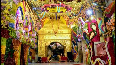 The decorated Shri Mata Vaishno Devi shrine in Jammu on Thursday. (HT Photo)
