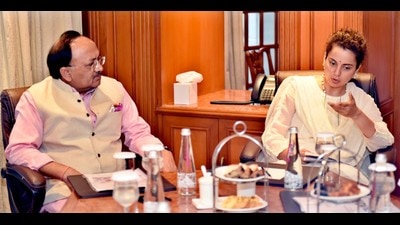 Kangana said she wanted to begin shooting for the scheme promotion as quickly as possible, said UP minister Sidharth Nath Singh (HT photo)
