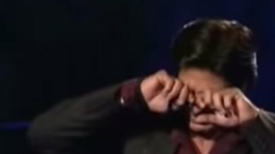 Shah Rukh Khan couldn't hold back his emotions while interacting with a confused contestant on KBC. Shah Rukh Khan couldn't hold back his emotions while interacting with a confused contestant on KBC.